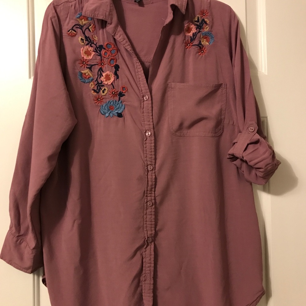 Women’s mauve embroidered shirt